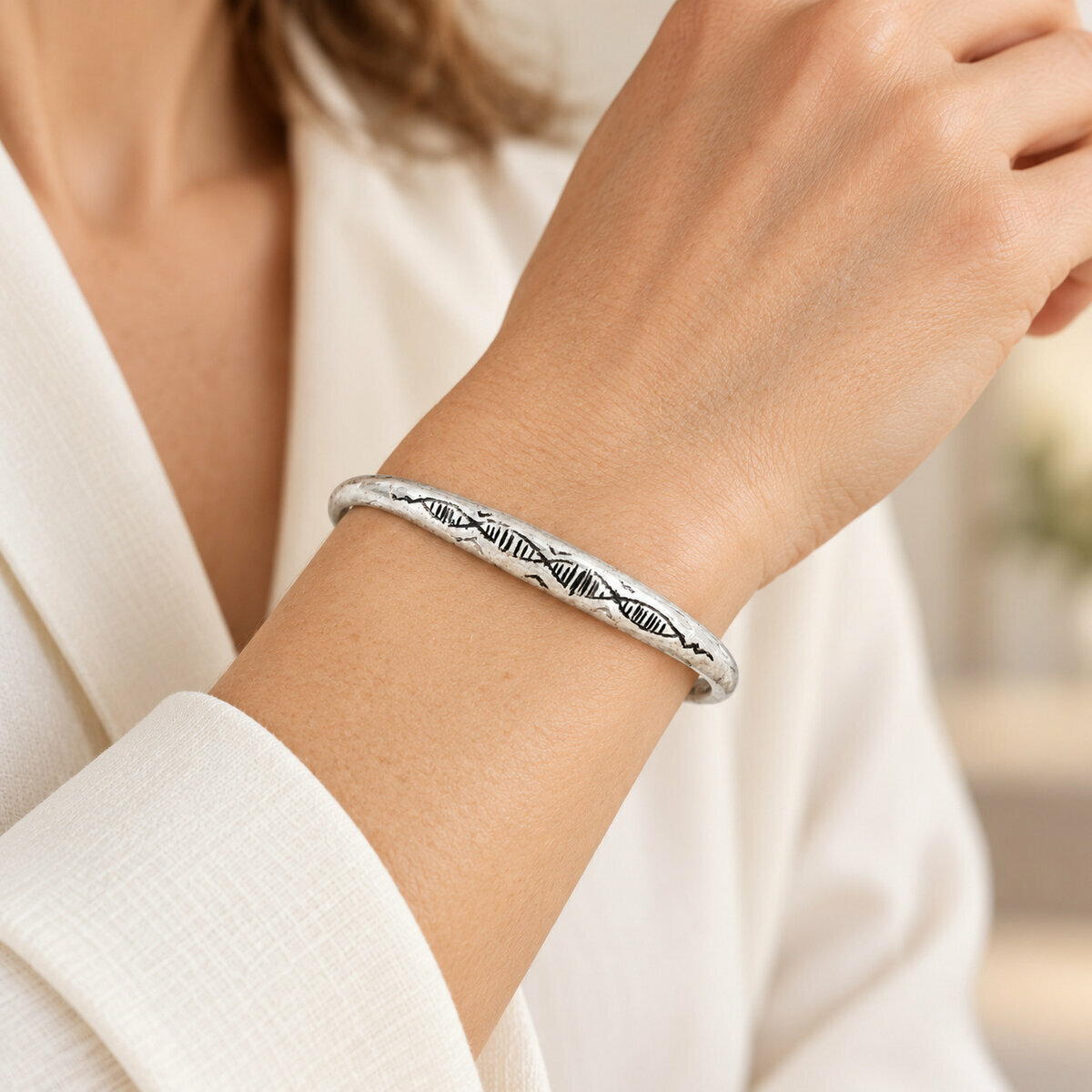 Slim Sterling Silver Bracelet � Handmade Minimalist Unisex Cuff