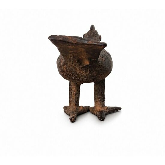 Artisan bird sculpture