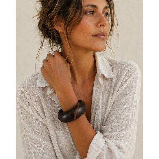 Mali Ebony Pebble Bangle � Veined Wood Rounded Bracelet