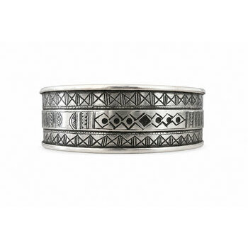 Tuareg Solid Sterling Silver Cuff � Hand Engraved Bracelet with Ebony