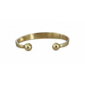 Bracelet Touareg en Laiton Gravé Main – Jonc Ajustable à Embouts Sphériques Open Tuareg Brass Bracelet – Inner View and Adjustable Cuff Design