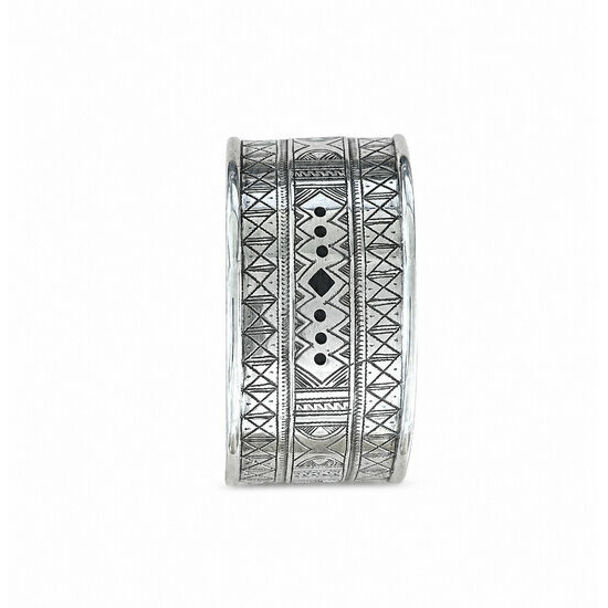 Exclusive Tuareg Sterling Silver Cuff – Signed Hand Engraved Bracelet Wide Tuareg Silver Bracelet – Detail of Hand Engraved Geometric Patterns