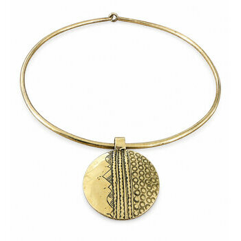 Gold Choker Necklace for Women – Handmade Round Brass Pendant Gold Pendant Necklace for Women – Rigid Brass Choker