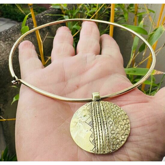 Gold Choker Necklace for Women – Handmade Round Brass Pendant Gold Statement Necklace – Handmade Round Brass Pendant
